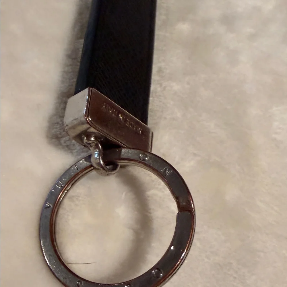Louis Vuitton Taiga Leather Key Holder   Ring Black Silver Tone LV Authentic